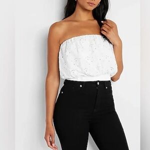 ✨NWT Express Eyelet Bubble Tube Top✨